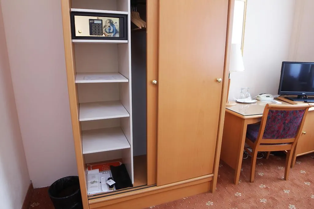 Hotel Pavlov Karlowe Wary 4*,  Czechy